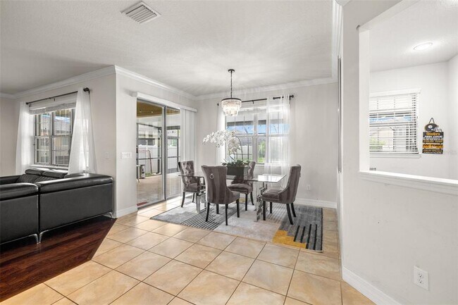 Building Photo - 18754 Birchwood Groves Dr