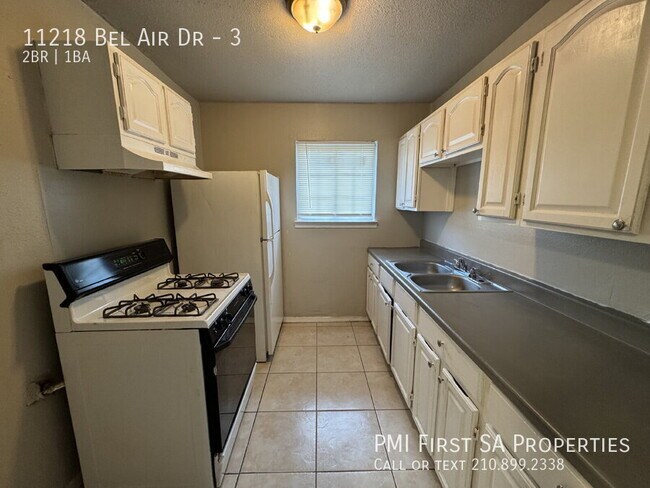 Building Photo - 11218 Bel Air Dr-3