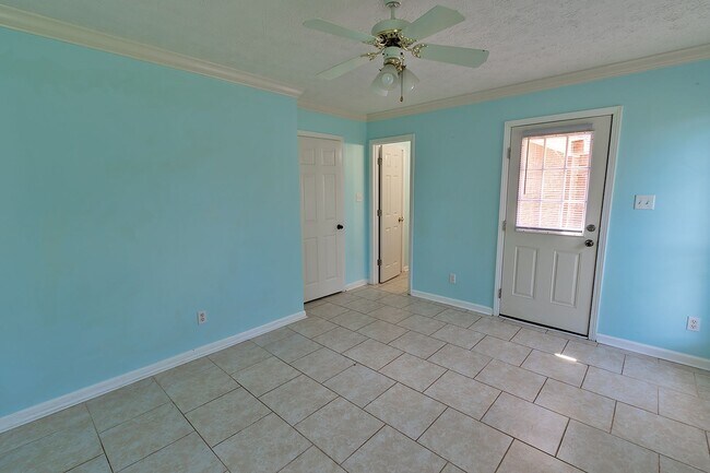 Building Photo - Prattville Rental available now!