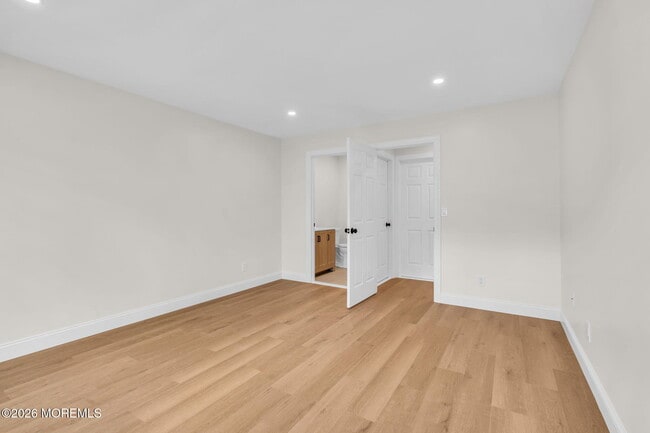 Building Photo - 18-7 Augusta Ct