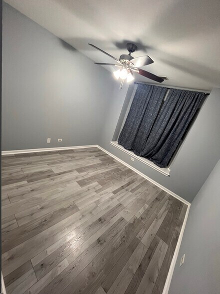 Building Photo - 211 Oxford Ct