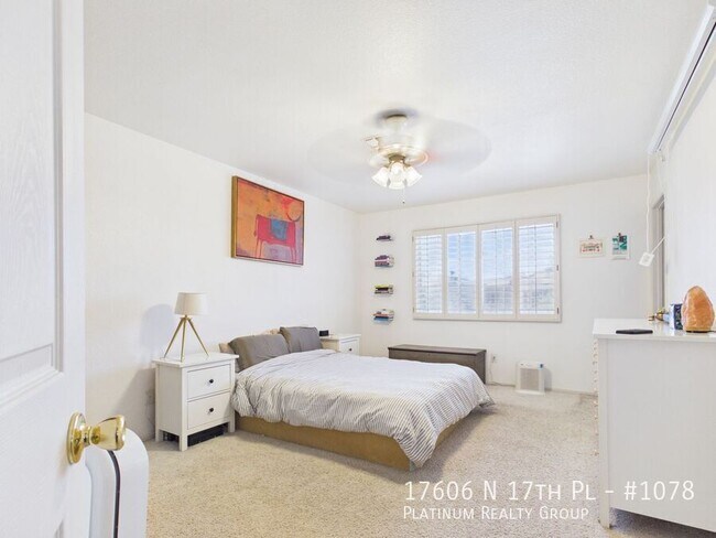 Building Photo - 17606 N 17th Pl