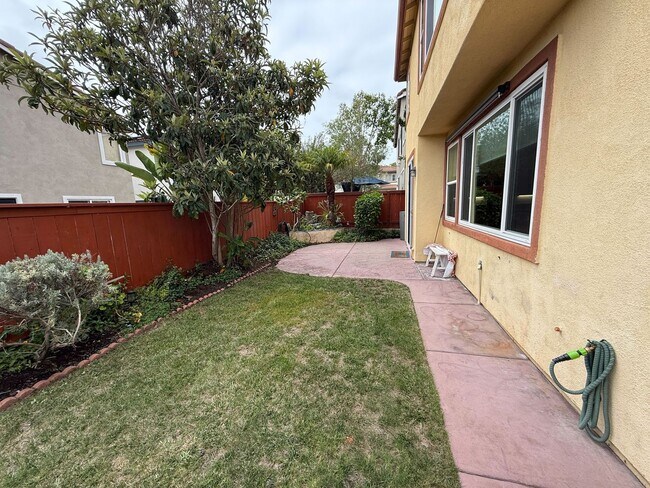 Building Photo - 12565 Carmel Canyon Rd