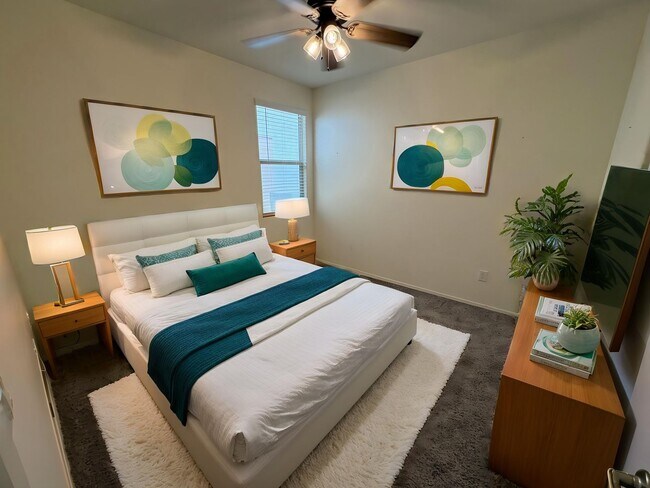 Building Photo - Vail School District with great views 4 bedroom plus den