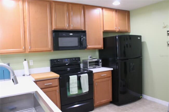 Building Photo - 3839 Shaftbury Pl