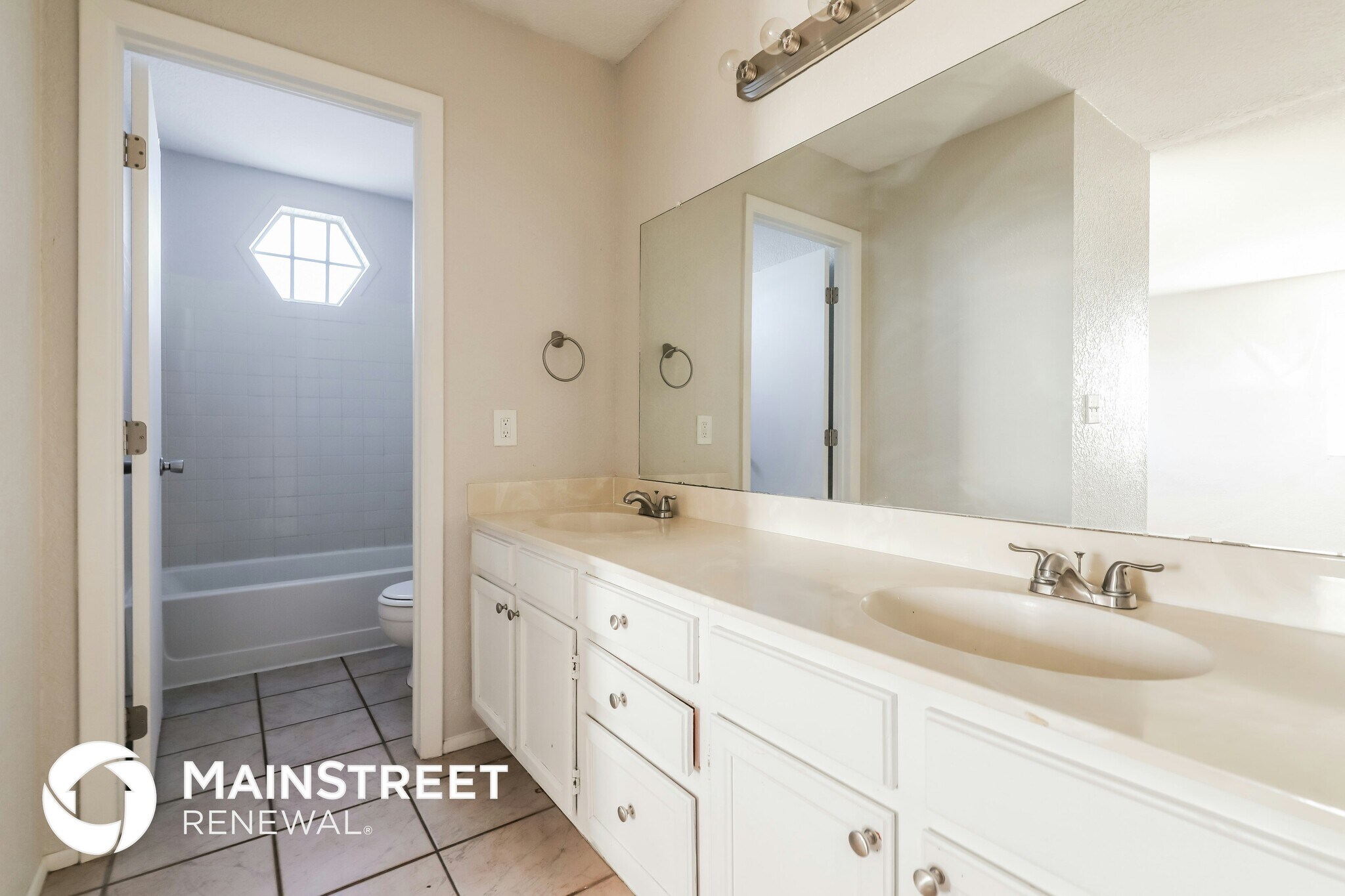 Building Photo - 3069 W Camino Fresco