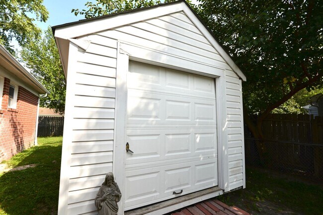 Building Photo - 278 Appian Ave