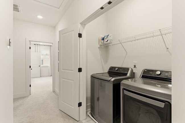 Building Photo - 6006 Mill Tree Ct