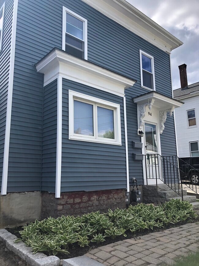 Primary Photo - 94 Maplewood Ave