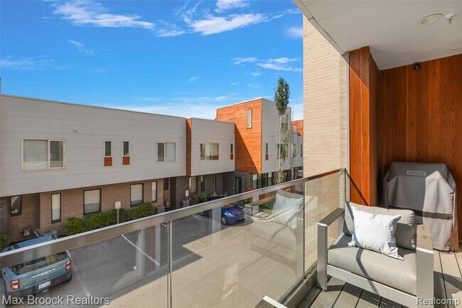 Building Photo - 284 Alfred St