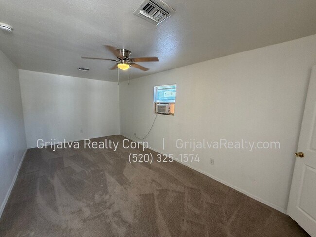 Building Photo - 6850 E Lurlene Dr