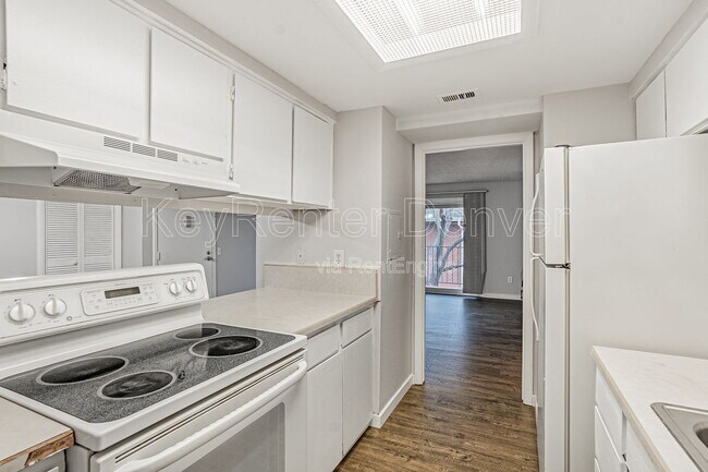 Building Photo - 12133 N Melody Dr