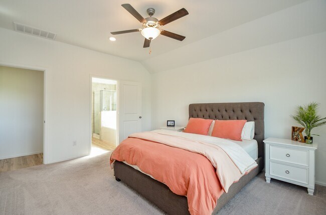 Building Photo - 1105 Breech Dr