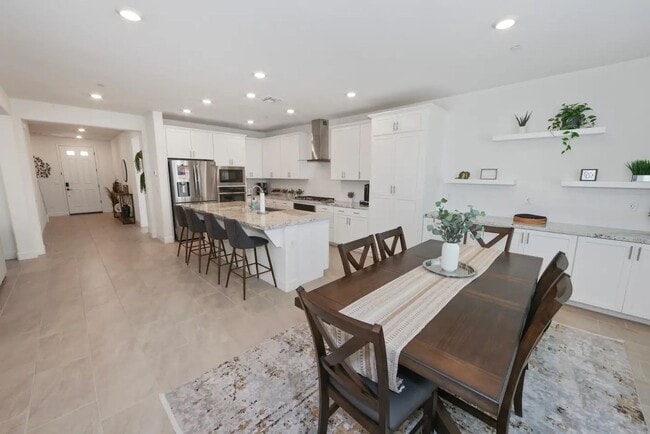 Building Photo - Exquisite 3/2.5 + Inlaw Quarters!  ELK GRO...