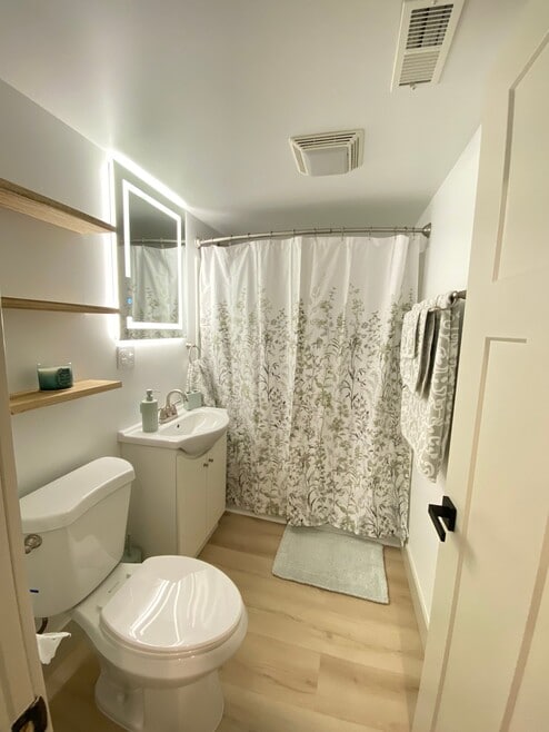 Building Photo - 3126 W 38th St