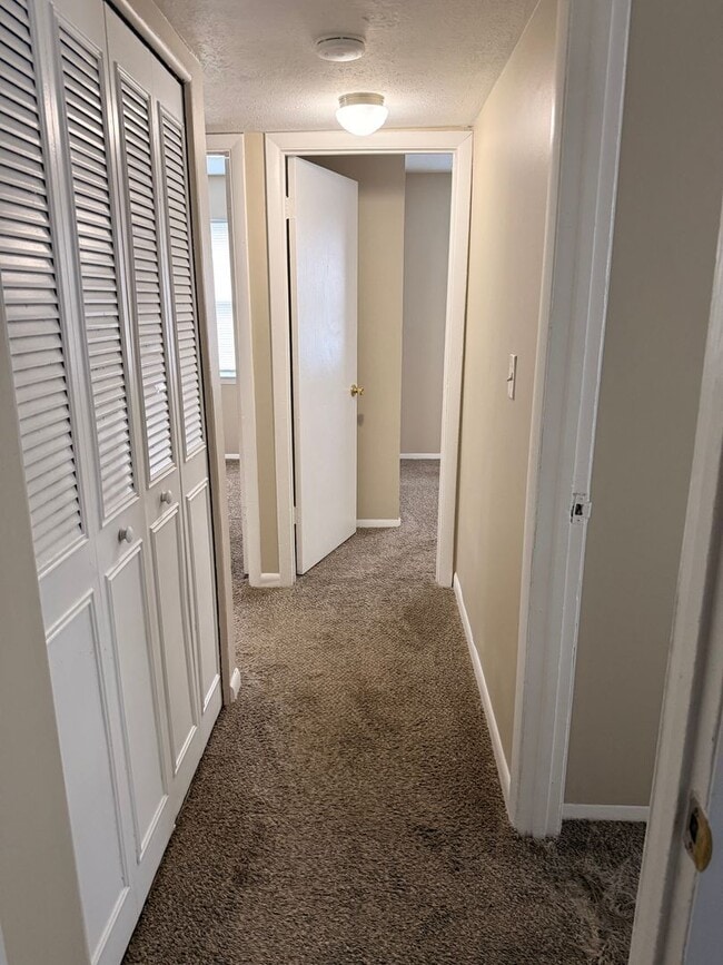 Building Photo - HOME IN BULLITT COUNTY-Hillview