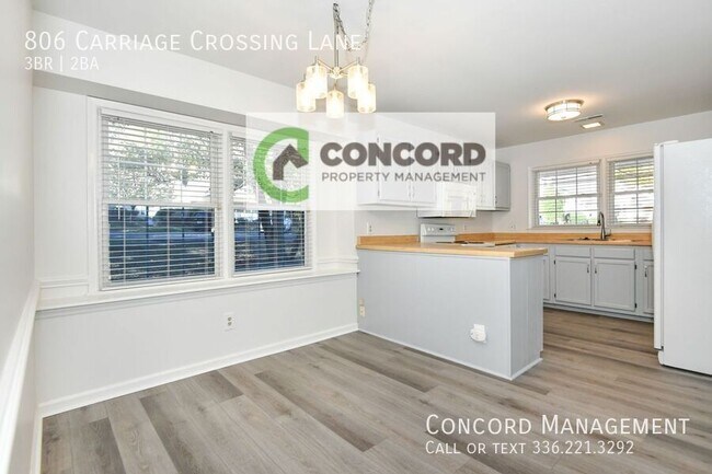 Building Photo - 806 Carriage Crossing Ln