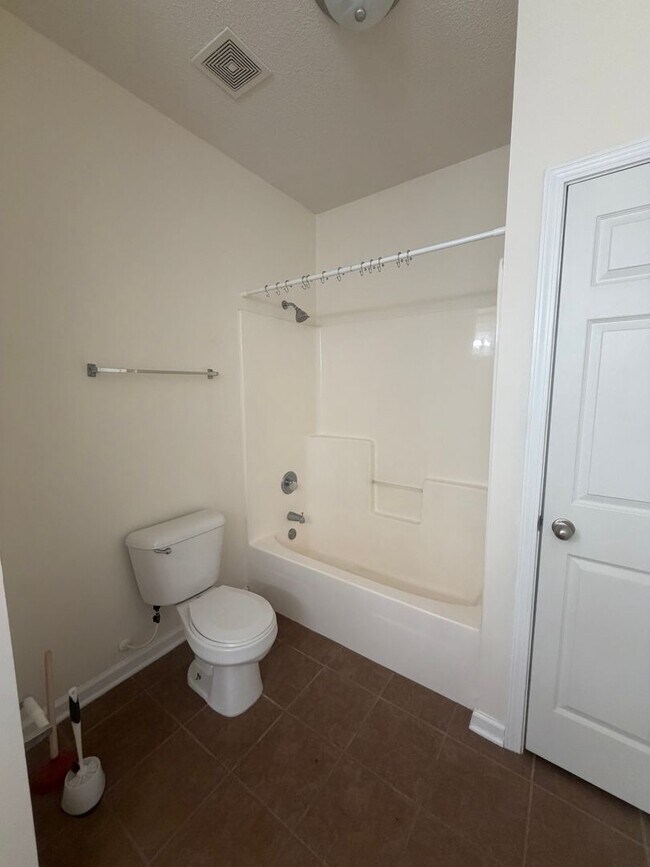 Building Photo - 209 Camden Drive