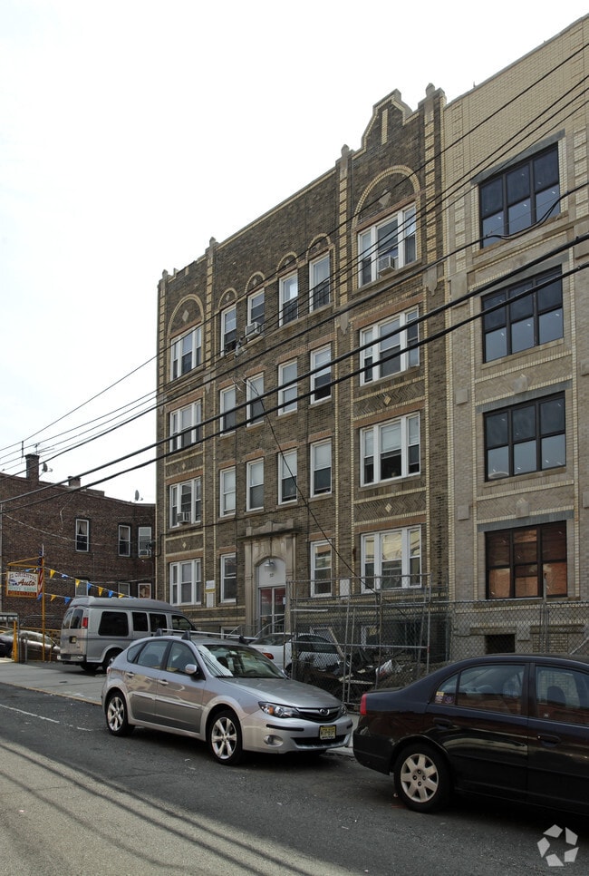 Primary Photo - 521-523 51st St