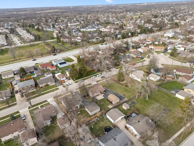 Building Photo - 25 McCabe Dr