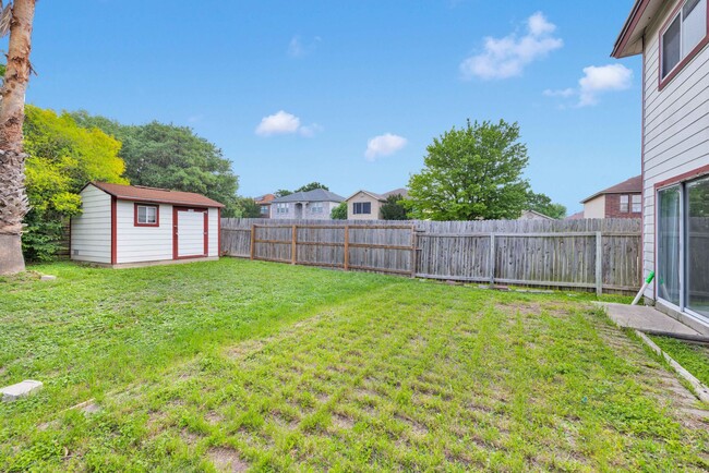 Building Photo - Charming 3-Bedroom, 2.5-Bath Home with Spa...