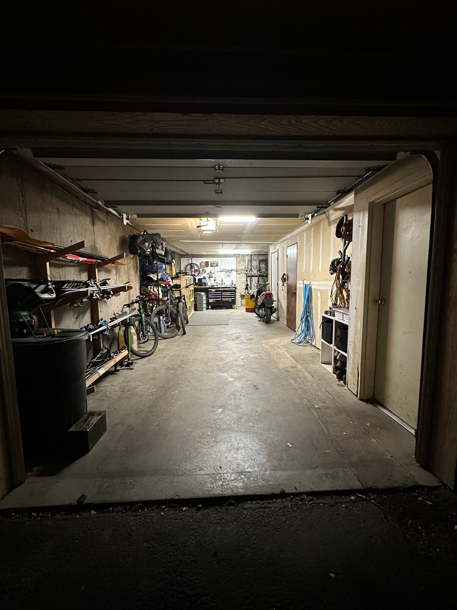 Building Photo - 2921 Richard Dr