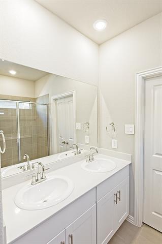 Building Photo - 3913 Murvaul Dr