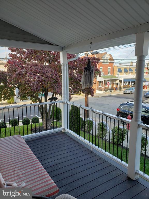 Building Photo - 436 Depot St