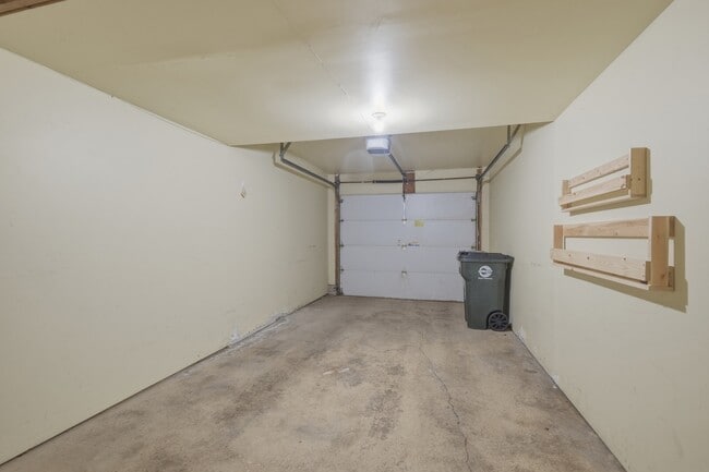 Building Photo - 460 N Lake Shore Dr