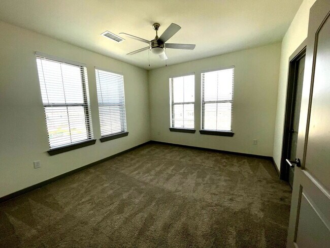 Building Photo - 2514 Bell Gin Rd