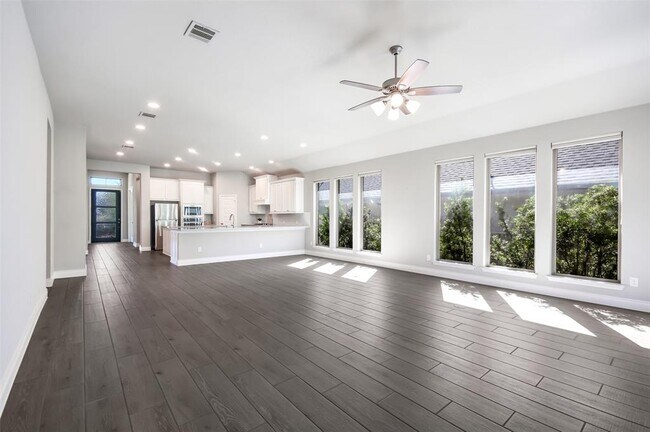 Building Photo - 228 Pisa Ln