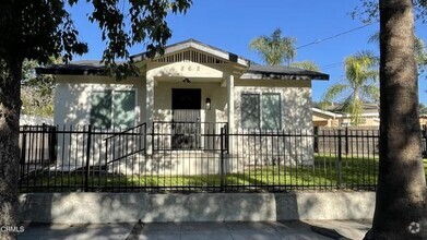 Building Photo - 862 Sunset Ave