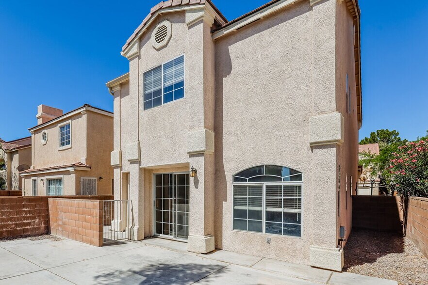 Building Photo - 5450 Mercantile St