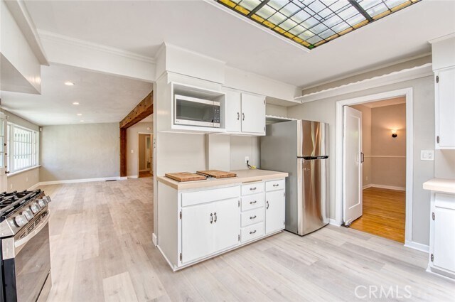 Building Photo - 1096 Armada Dr