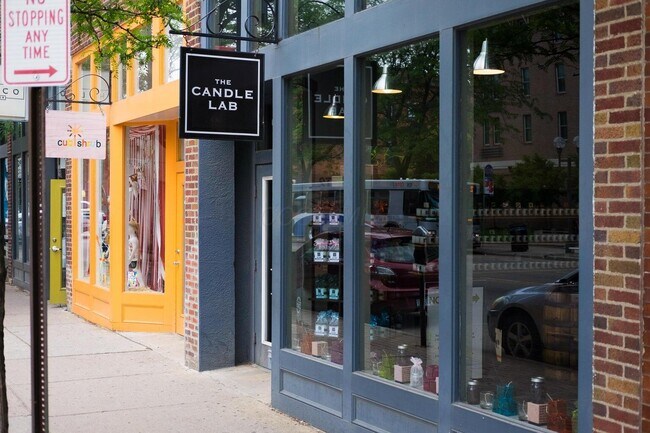 Building Photo - 1145 N High St