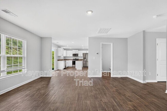 Building Photo - 5109 Black Frst Dr
