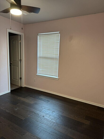 Building Photo - 9524 SW 29th Ter