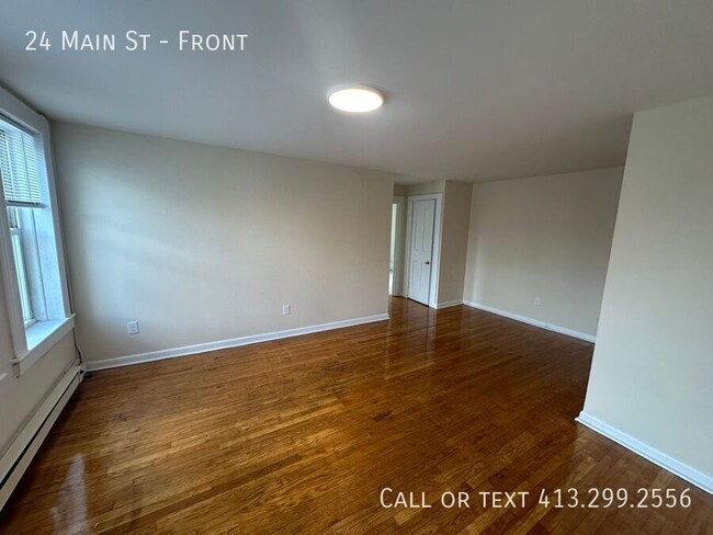 Building Photo - Charming 2 Bedroom, 2 Bathroom Apartment i...