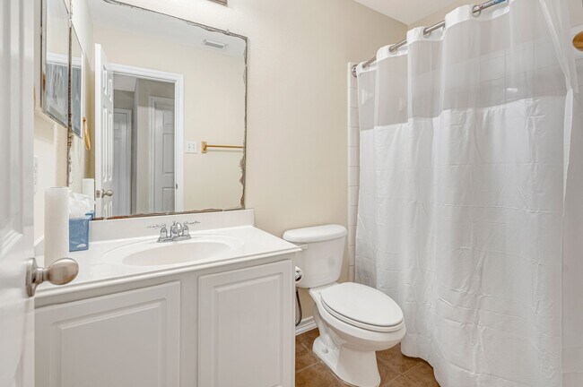 Building Photo - 6213 Stoney Creek Dr