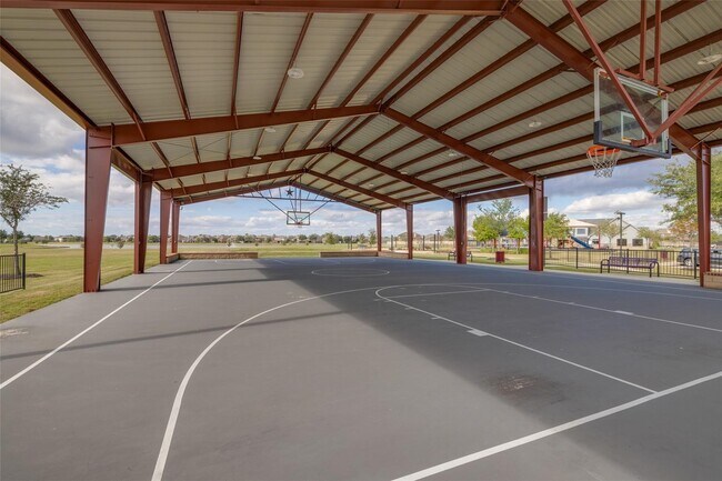 Building Photo - 2407 Rose Gold Dr