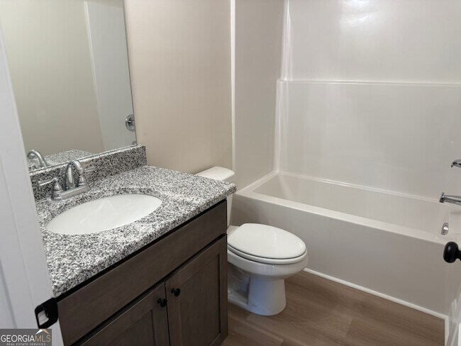 Building Photo - 55 Wright St