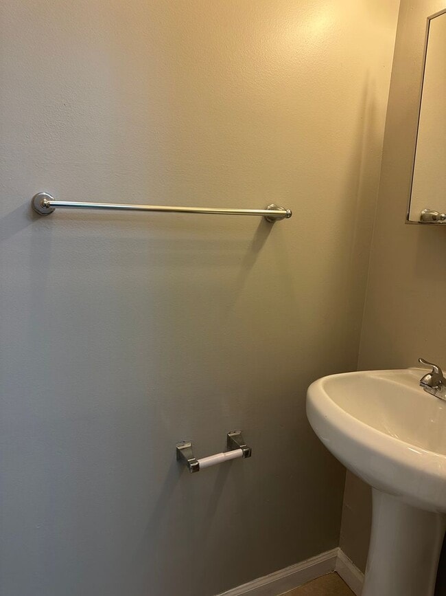 Building Photo - Spacious, Newly Renovated Home! Central Air! Finished Basement! W/D! Double Level Rear Deck! Avai...