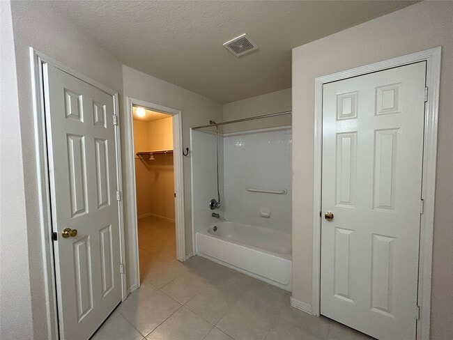 Building Photo - 15719 Wisteria Hill St