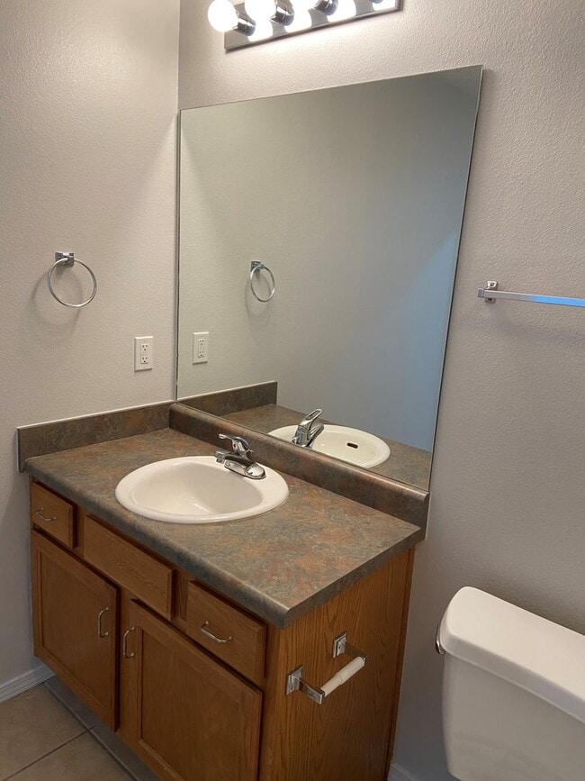 Building Photo - Condominium in Academy Commons