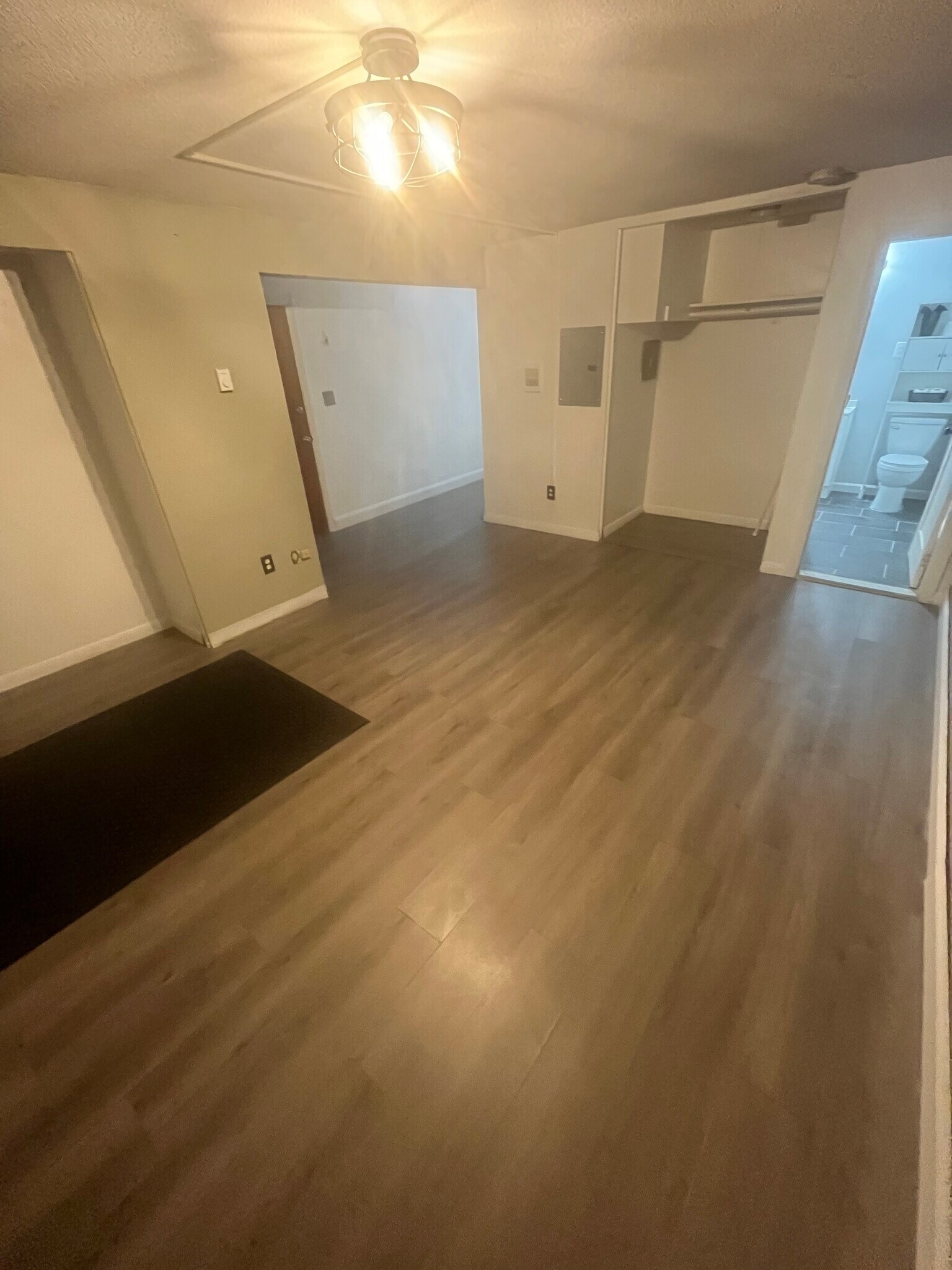 Building Photo - 1 Continental Ct