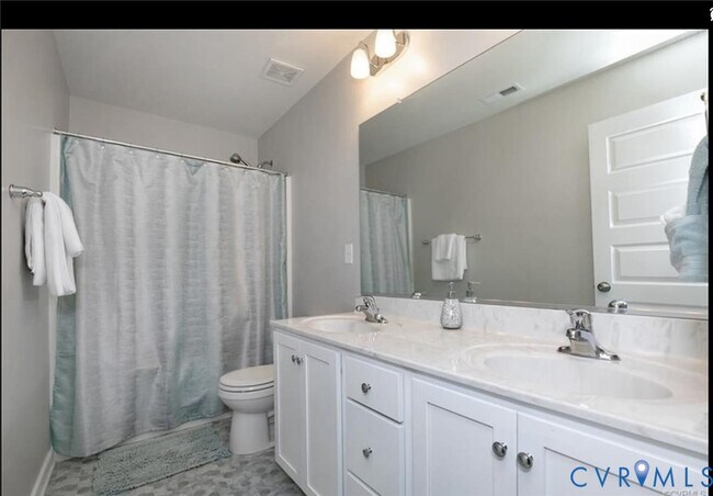 Building Photo - 3011 Farmstead Mill Dr