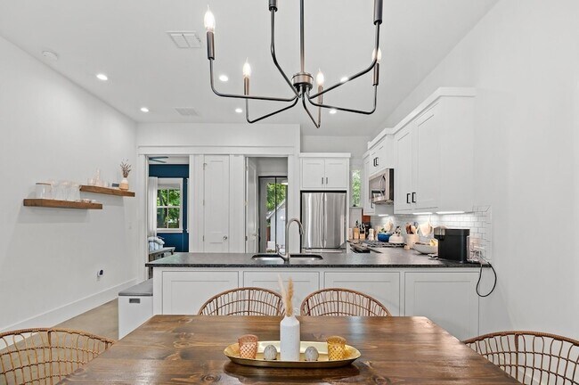 Building Photo - 3206 Garden Villa Ln