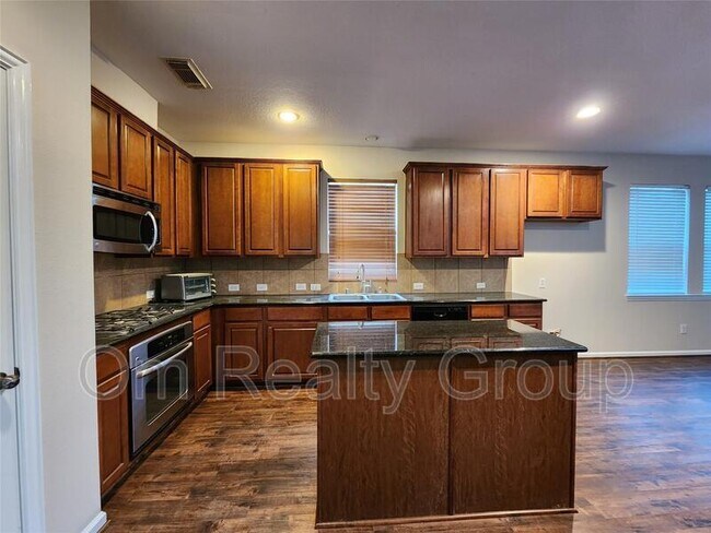 Building Photo - 5307 Dandelion Meadow Ln
