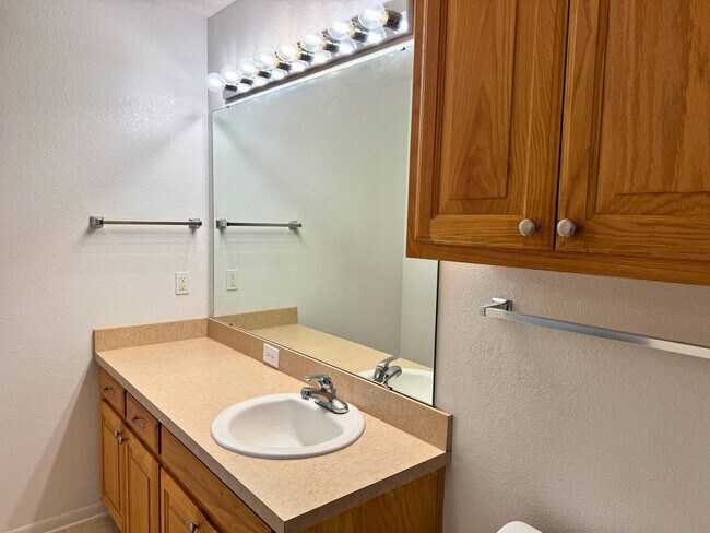 Building Photo - 5426 Ricci St