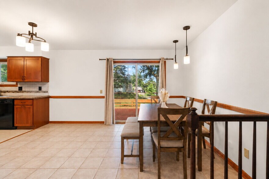 Building Photo - 3622 Rolling Hill Dr